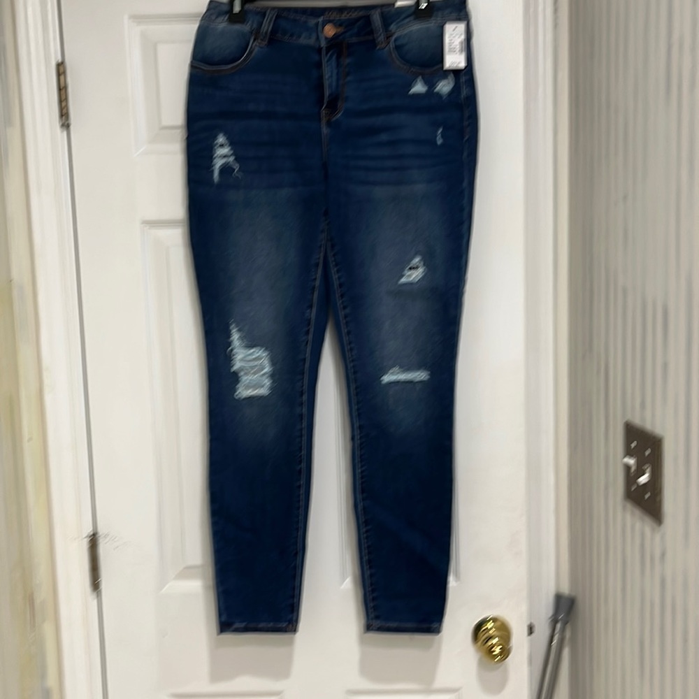 Maurice’s mid-rise jegging
